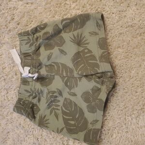 5‎ For $25 Carter's Tropical Green Shorts Baby Size 9 Months